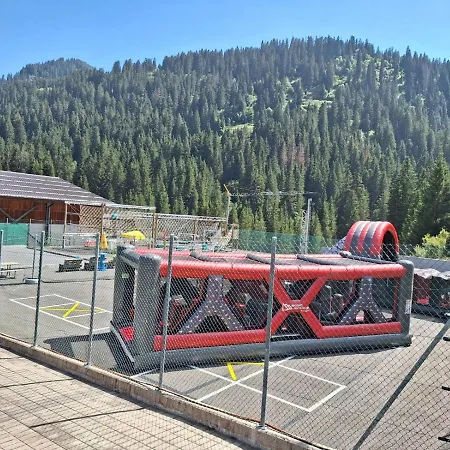 Appartement Bellevue Traversant, Morgins, Portes Du Soleil Apartment