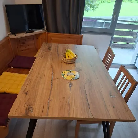 Apartment Appartement Bellevue Traversant, Morgins, Portes Du Soleil Morgins